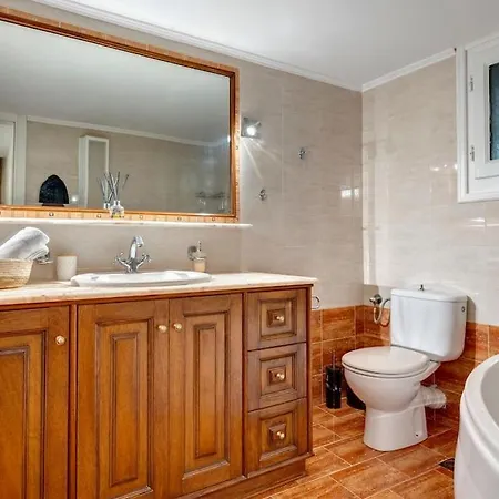 Cavos ארמופוליס